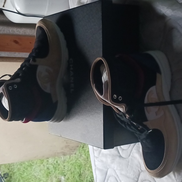 Chanel boots - Picture 1 of 2